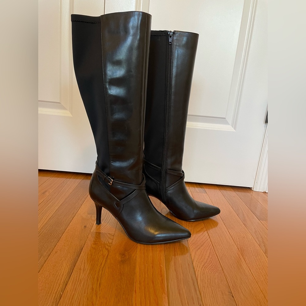 Nine West, size 8, black heeled boot